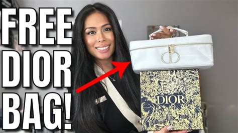 dior mesh makeup bag|Dior makeup bag free gift.